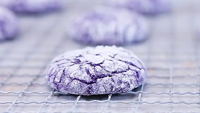 Ube Crinkles Recipe