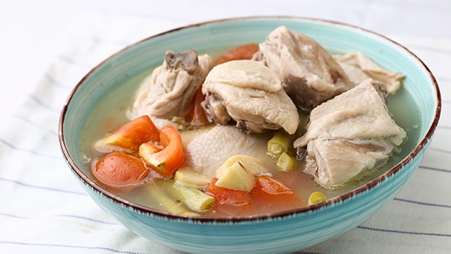 Sinampalukang deals manok ingredients