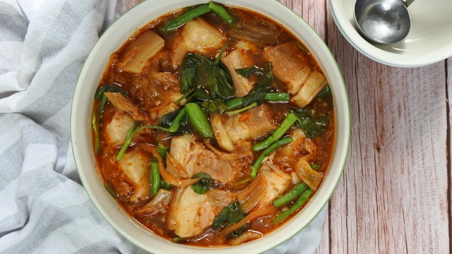 korean filipino fusion recipe kimchi pork sinigang recipe image